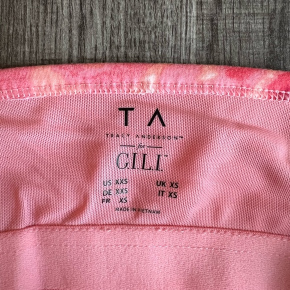 NWOT TA Tracy Anderson G.I.L.I. Pink Peplum Cami Tank - Picture 4 of 6